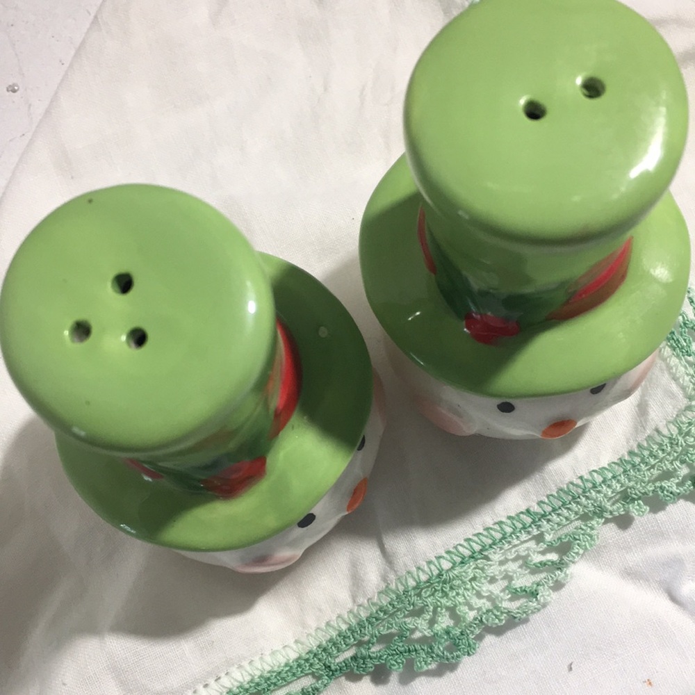 Vintage Christmas salt/pepper snowman - Picture 3 of 9
